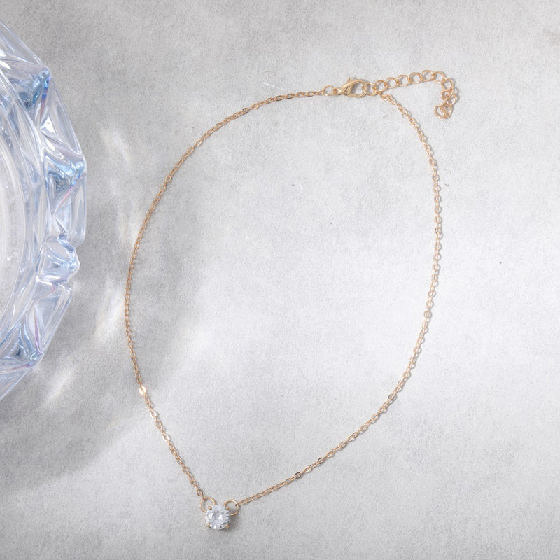 Beautiful Gold Necklace with Unique Style