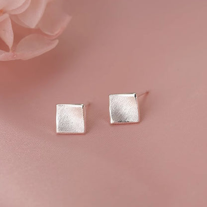 Charming Piece for Any Occasion