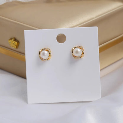 Romantic Pearl Earring for Special Moments