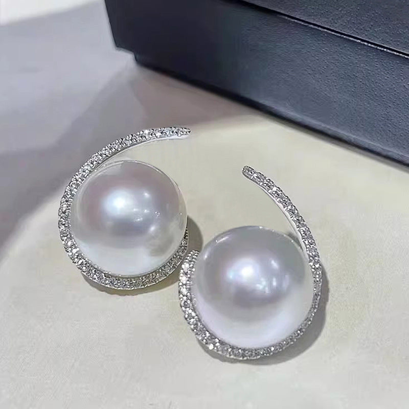 Stunning Pearl Earring for Daily Wear