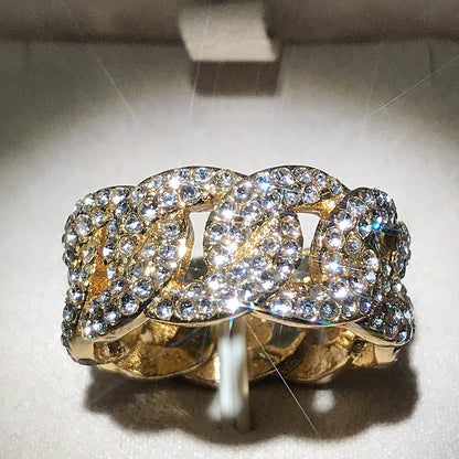 Classic Chain with Timeless Appeal