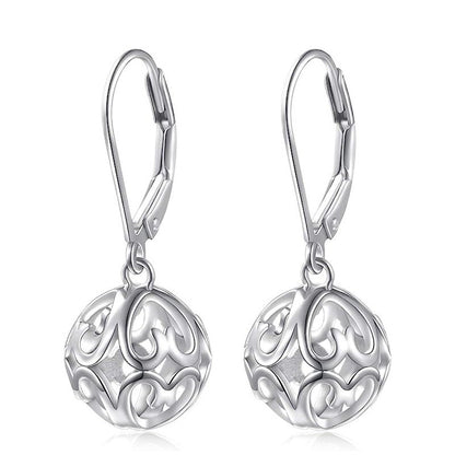 Charming Earring for Any Occasion