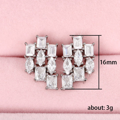 Charming Earring for Any Occasion