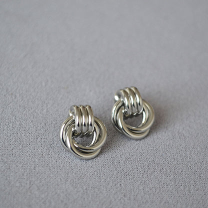 Stunning Gold Earring for Daily Wear