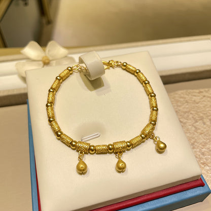 Charming Piece for Any Occasion