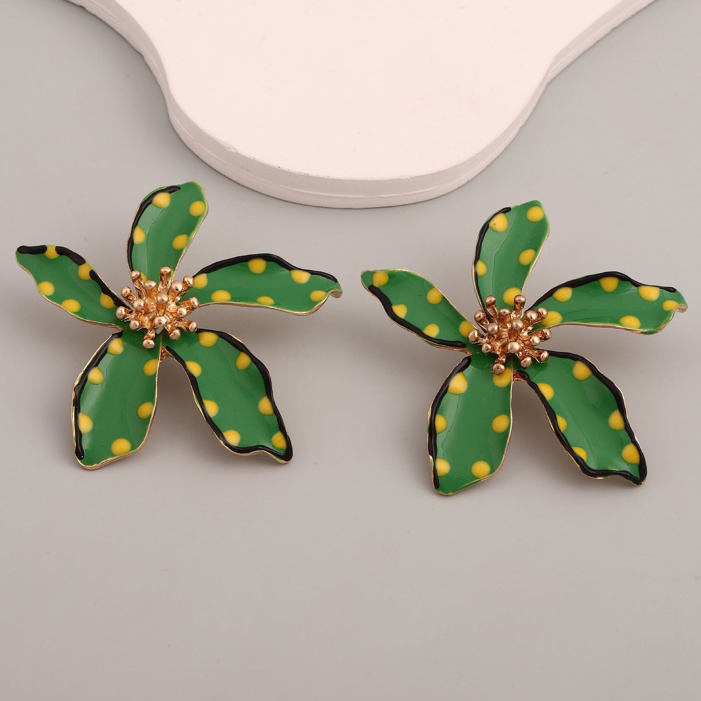 Stunning Earring for Daily Wear