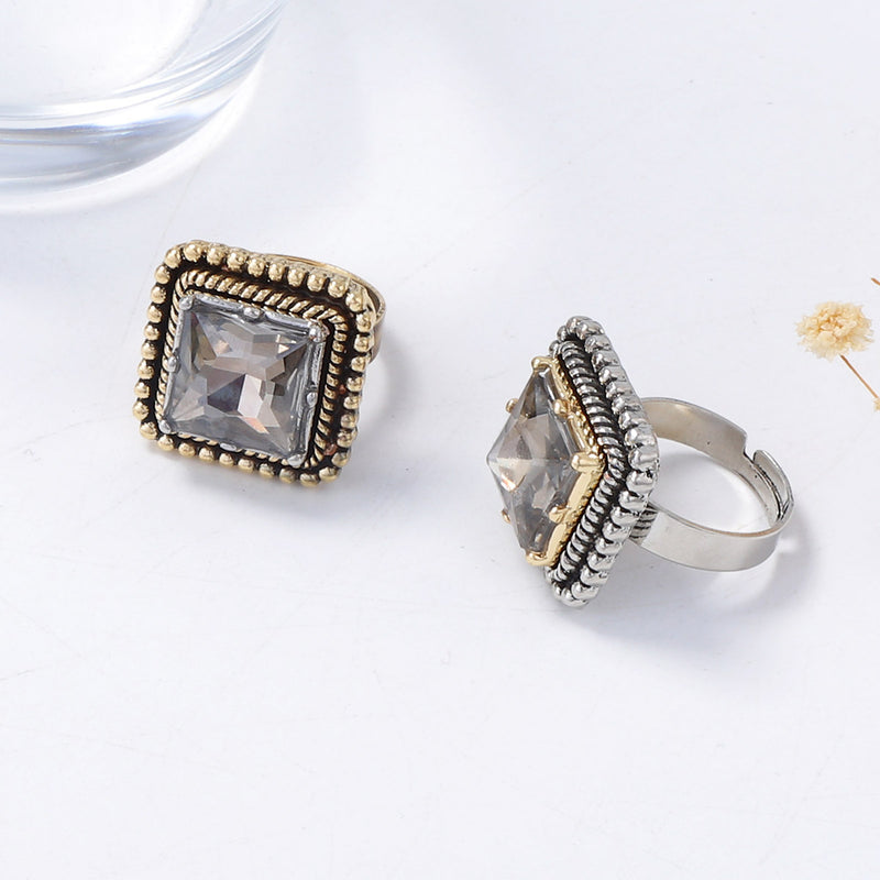 Charming Piece for Any Occasion
