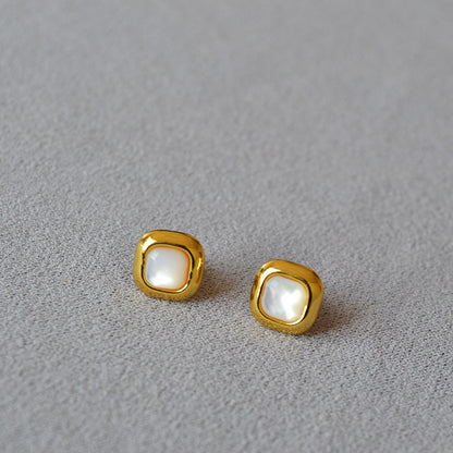 Stunning Silver Earring for Daily Wear