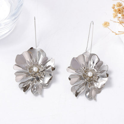 Charming Piece for Any Occasion