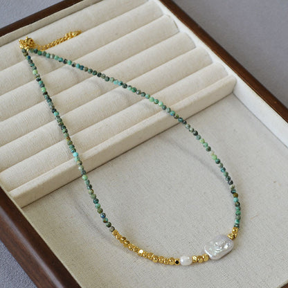 Classic Pearl Necklace with Timeless Appeal