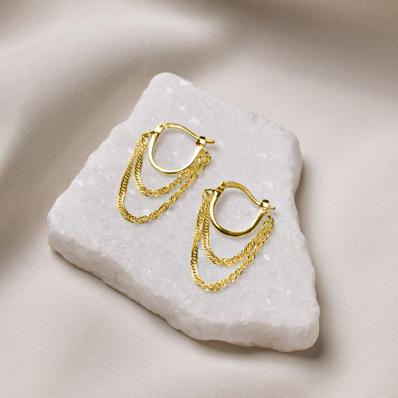 Charming Earring for Any Occasion