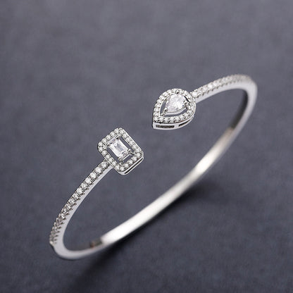 Beautiful Bracelet with Unique Style