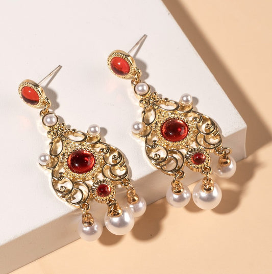 Charming Earring for Any Occasion