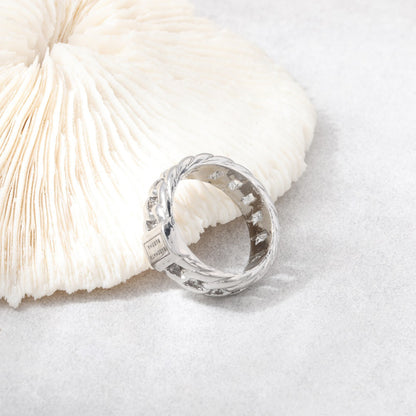 Beautiful Bracelet with Unique Style