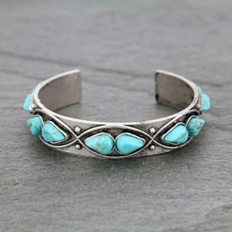Romantic Bracelet for Special Moments