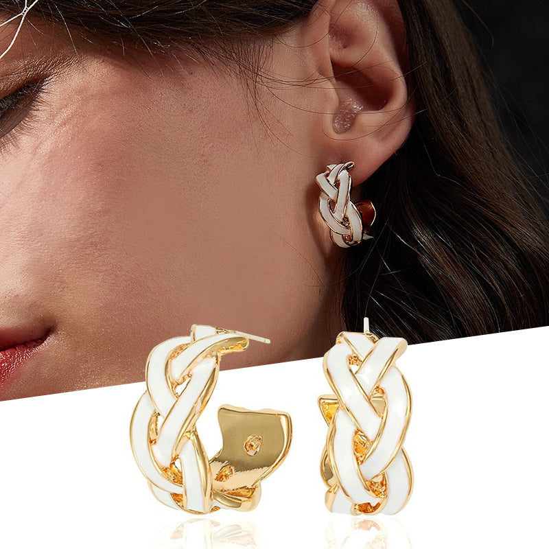 Charming Piece for Any Occasion