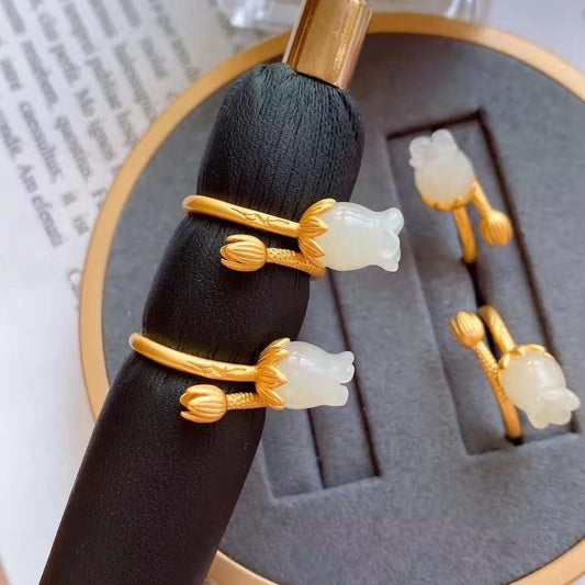 Charming Gold Ring for Any Occasion