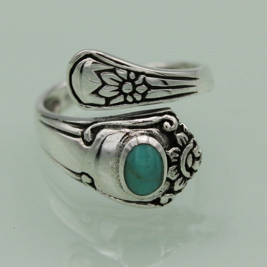 Classic Ring with Timeless Appeal