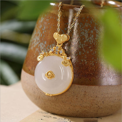 Charming Gold Necklace for Any Occasion