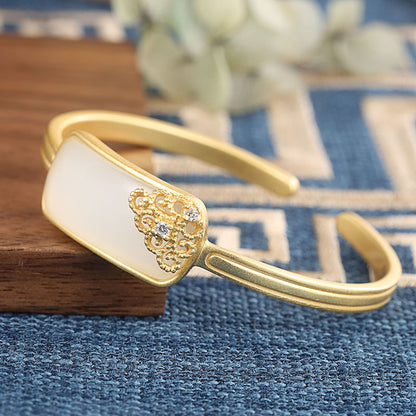 Beautiful Silver Bracelet with Unique Style