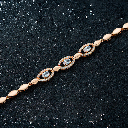 Romantic Gold Bracelet for Special Moments