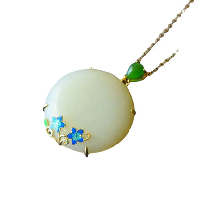 Stunning Silver Necklace for Daily Wear