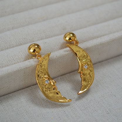 Stunning Gold Earring for Daily Wear