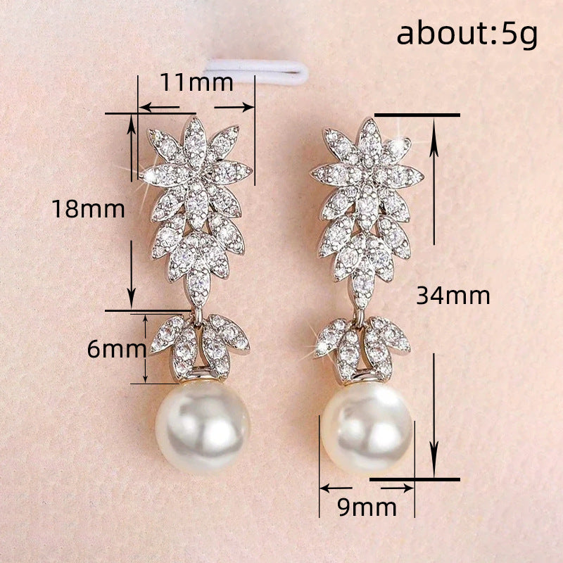 Charming Pearl Earring for Any Occasion