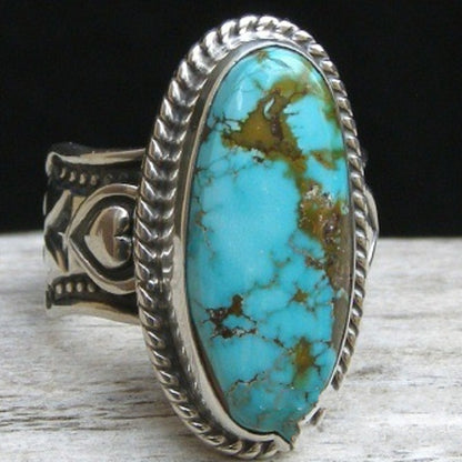 Charming Silver Ring for Any Occasion
