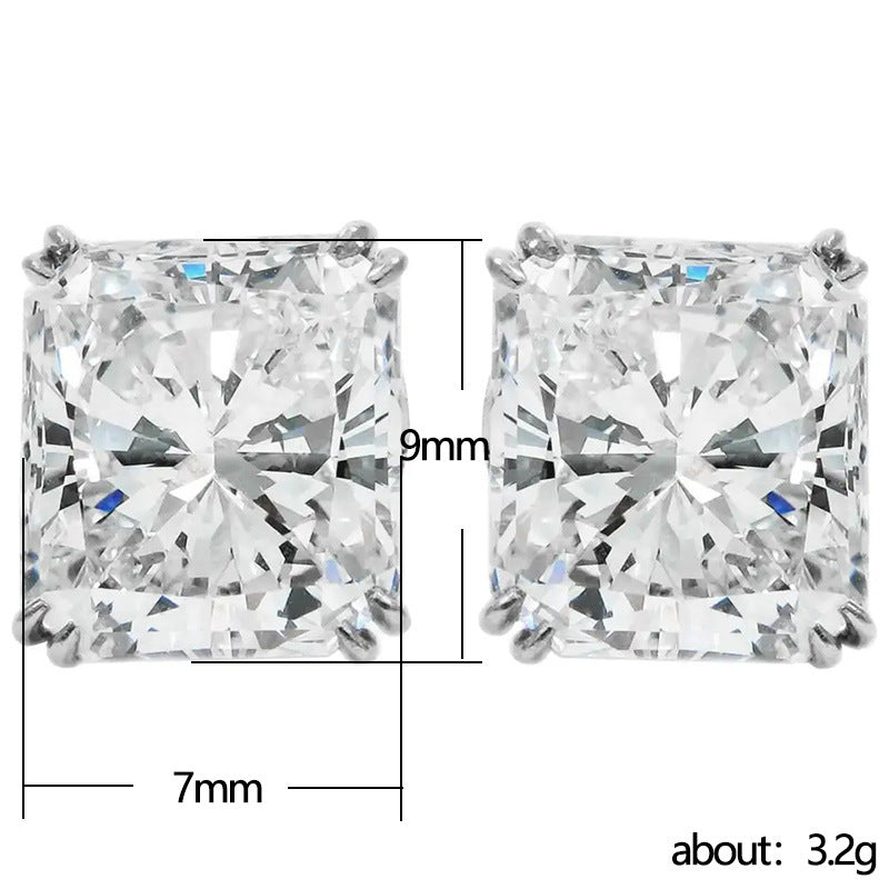 Charming Earring for Any Occasion