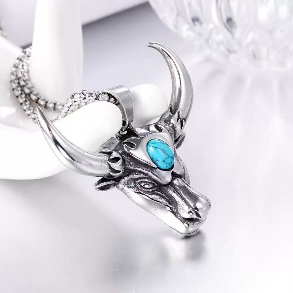 Stunning Necklace for Daily Wear