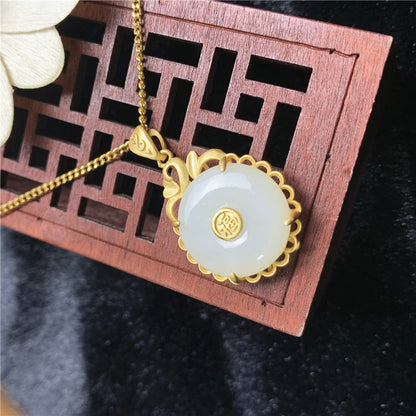 Classic Gold Necklace with Timeless Appeal