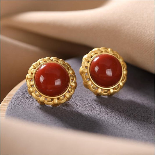 Charming Gold Earring for Any Occasion