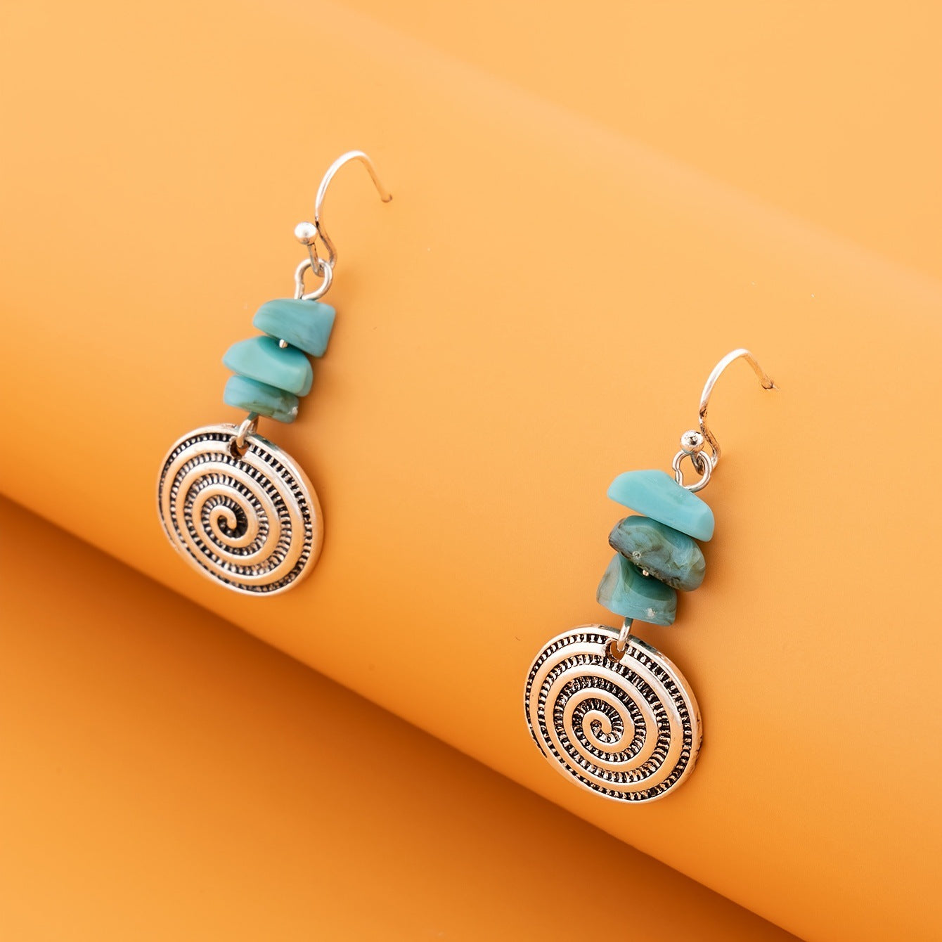 Charming Piece for Any Occasion