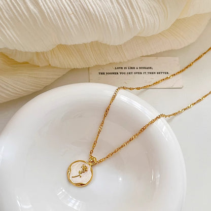Classic Gold Necklace with Timeless Appeal