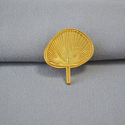 Classic Gold Ring with Timeless Appeal