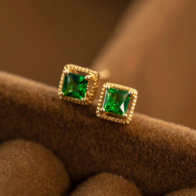 Delicate Artisan Gold Earring