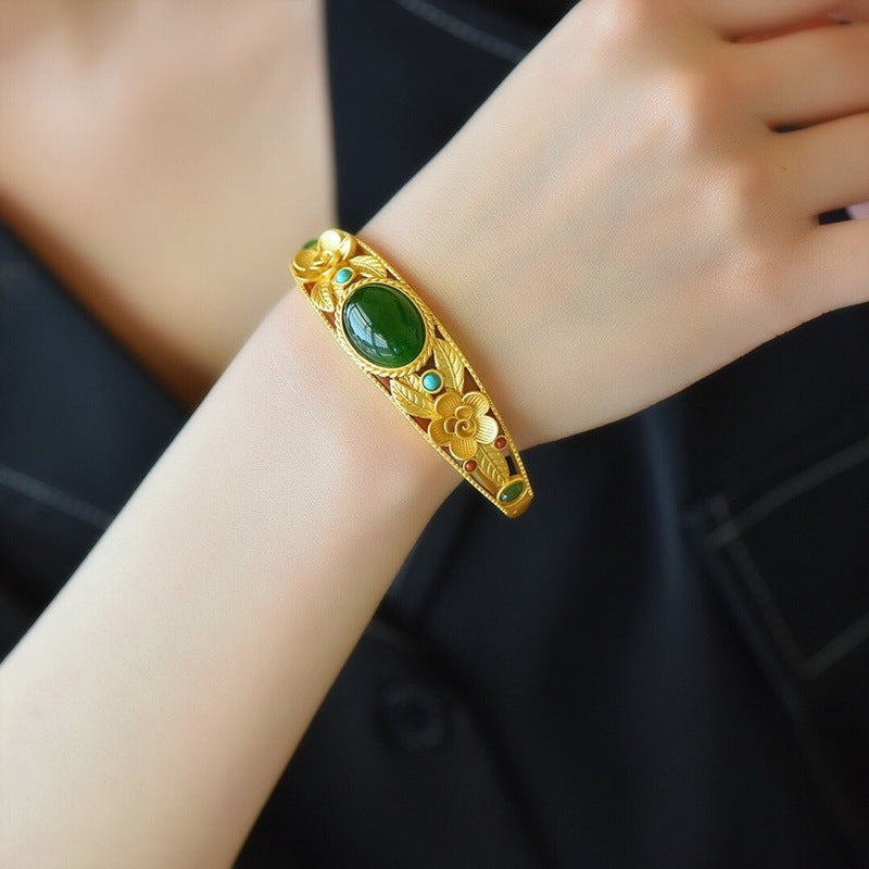Beautiful Gold Bracelet with Unique Style