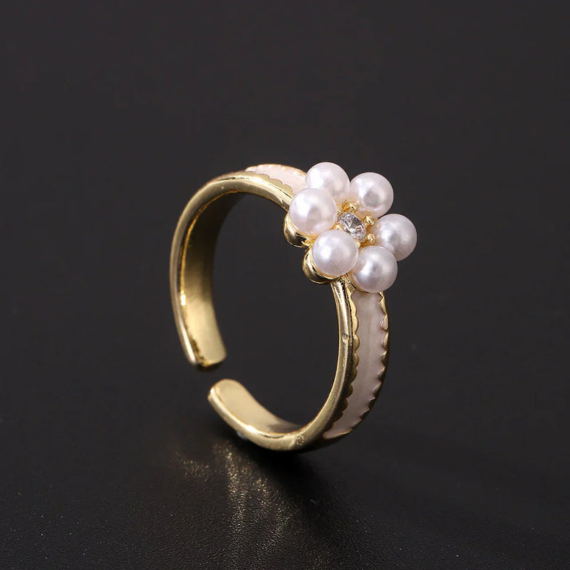 Classic Pearl Ring with Timeless Appeal