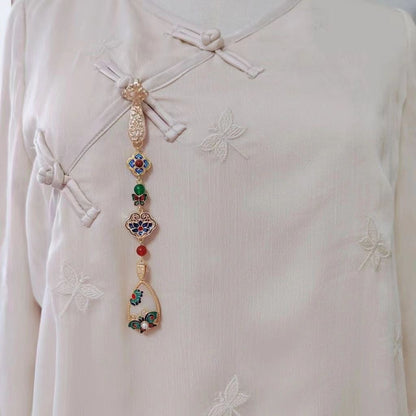 Charming Pendant for Any Occasion