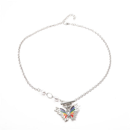 Beautiful Pearl Necklace with Unique Style