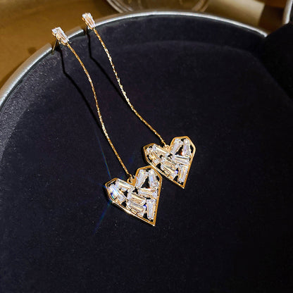Charming Earring for Any Occasion