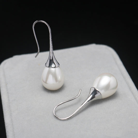 Delicate Artisan Gold Earring