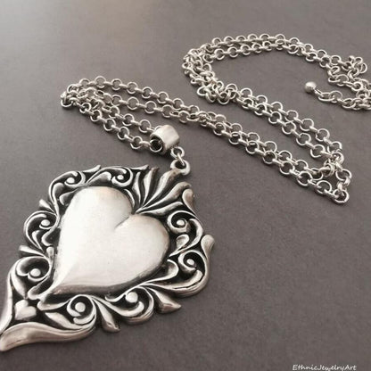 Romantic Necklace for Special Moments