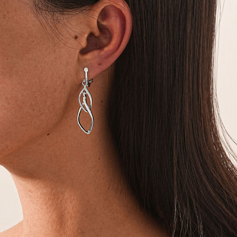 Charming Earring for Any Occasion
