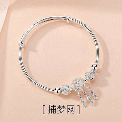Classic Silver Bracelet with Timeless Appeal