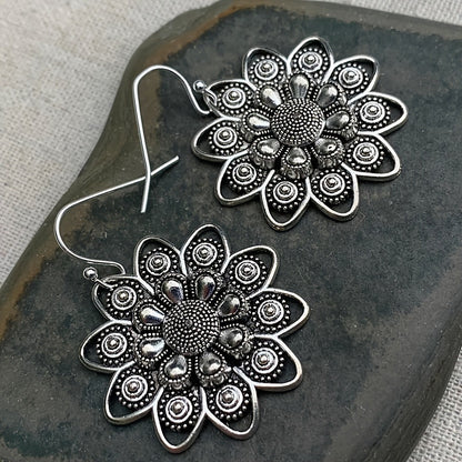 Vintage Handmade Earring