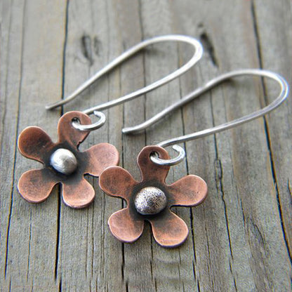 Romantic Silver Earring for Special Moments