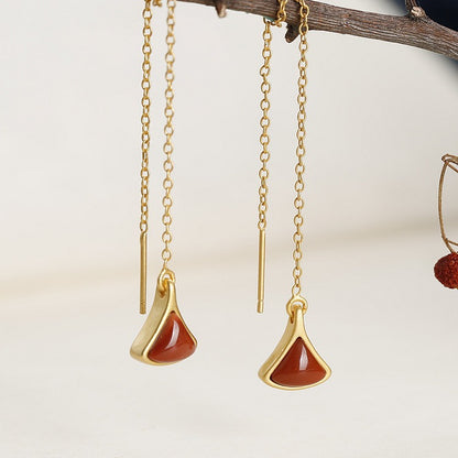 Charming Silver Earring for Any Occasion