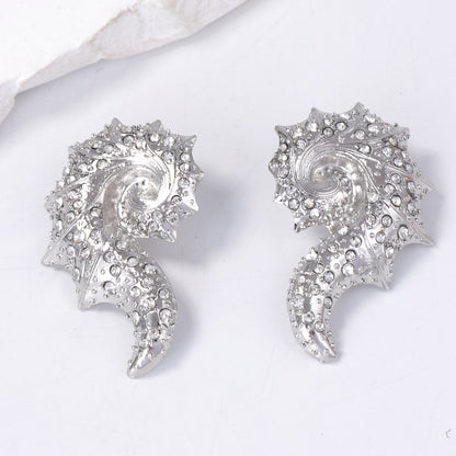 Charming Earring for Any Occasion